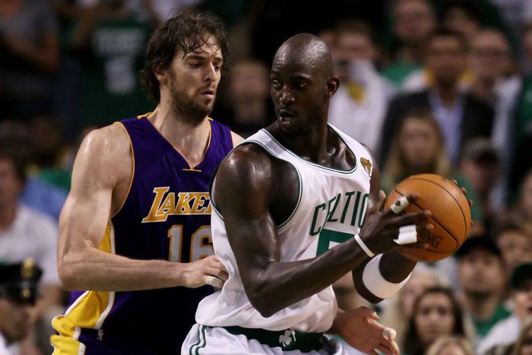 绩闻名于世 绩闻名于世